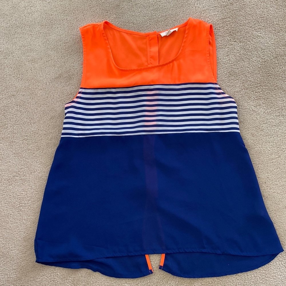 E M funky tank top
